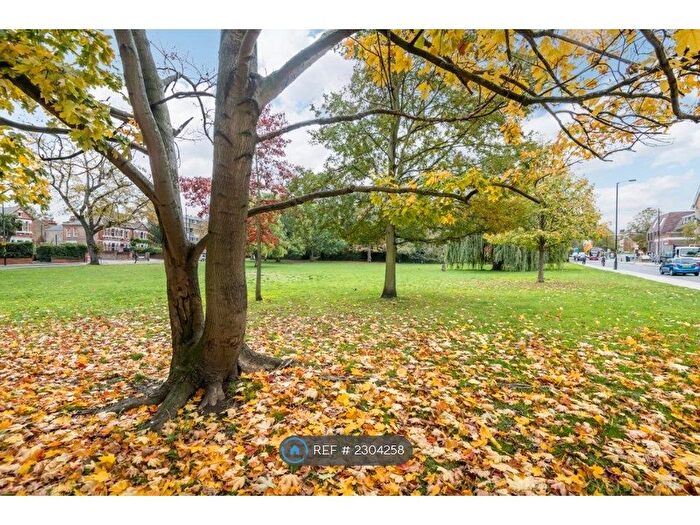 1 Bedroom Flat To Rent In Henley Court, London, SE15