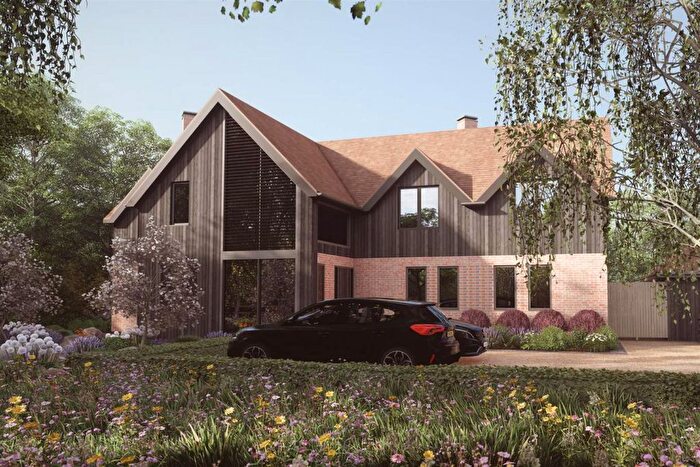 4 Bedroom Detached House For Sale In Toddington Road, Harlington, Bedfordshire, LU5
