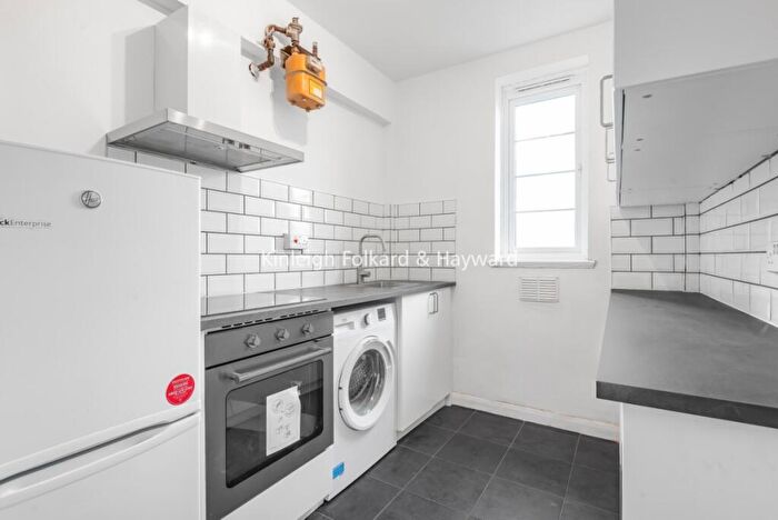 1 Bedroom Flat To Rent In Elmers End Road, London, SE20
