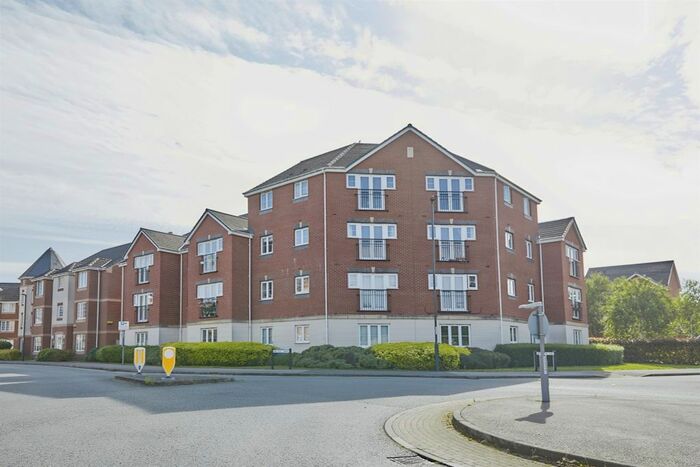 2 Bedroom Flat For Sale In Atlantic Way, Derby, DE24