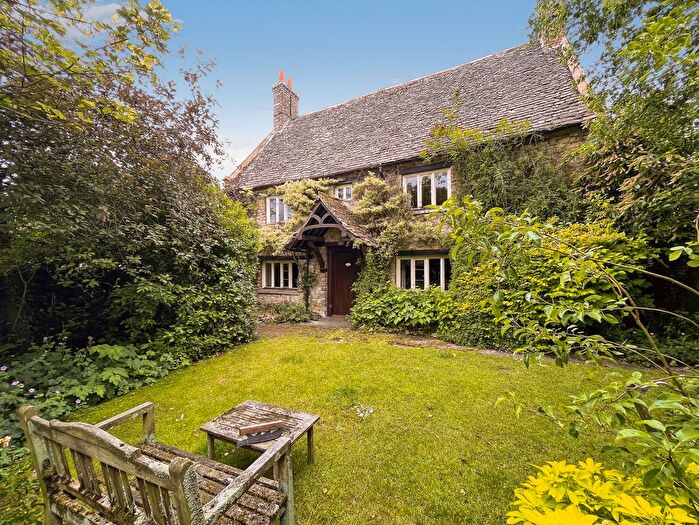 5 Bedroom Detached House For Sale In Cassington Road, Yarnton, OX5