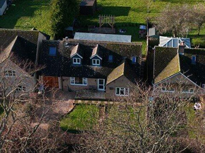 4 Bedroom Detached House For Sale In Church Road, Milton-under-Wychwood, Chipping Norton, Oxfordshire, OX7