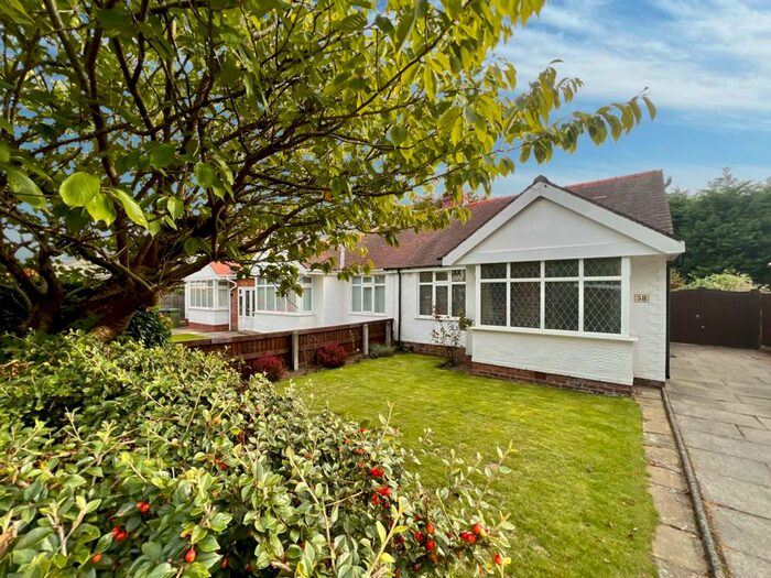 3 Bedroom Bungalow To Rent In Graburn Road, Formby, Liverpool, L37
