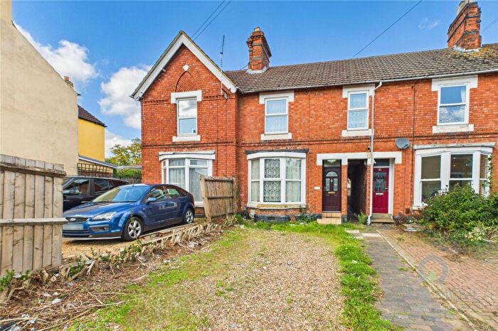 4 Bedroom Terraced House To Rent In Mill Road, Kettering, Northamptonshire, NN16