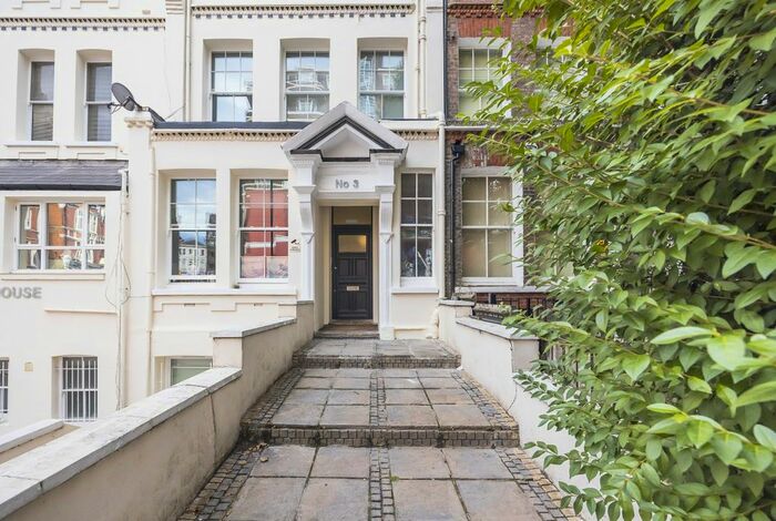 Studio To Rent In Broadhurst Gardens, Finchley Road, London, NW6