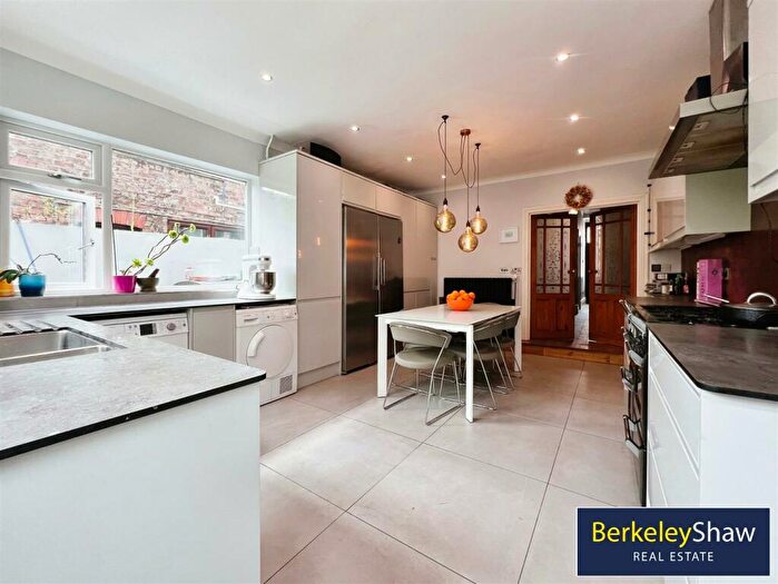 3 Bedroom Terraced House For Sale In Handfield Road, Waterloo, Liverpool, L22