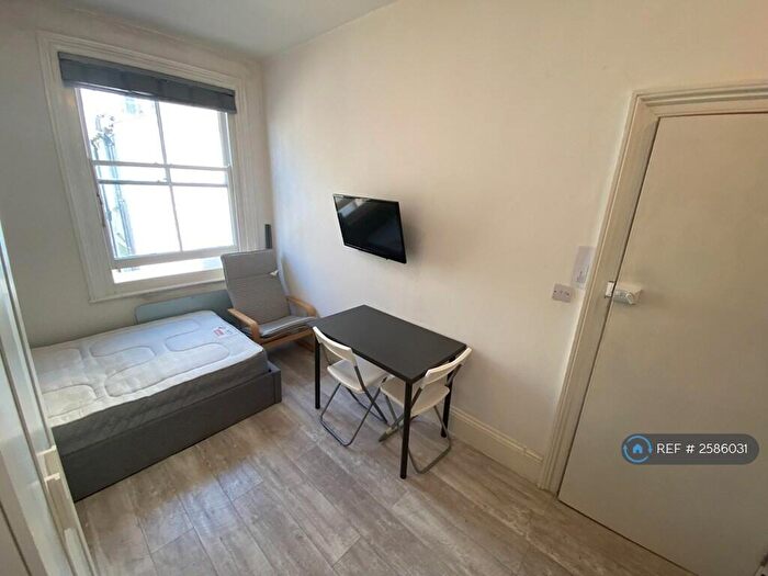 Studio To Rent In Bedford Place, Brighton, BN1
