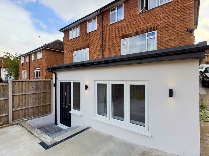 1 Bedroom Maisonette To Rent In Plumer Road, High Wycombe, HP11