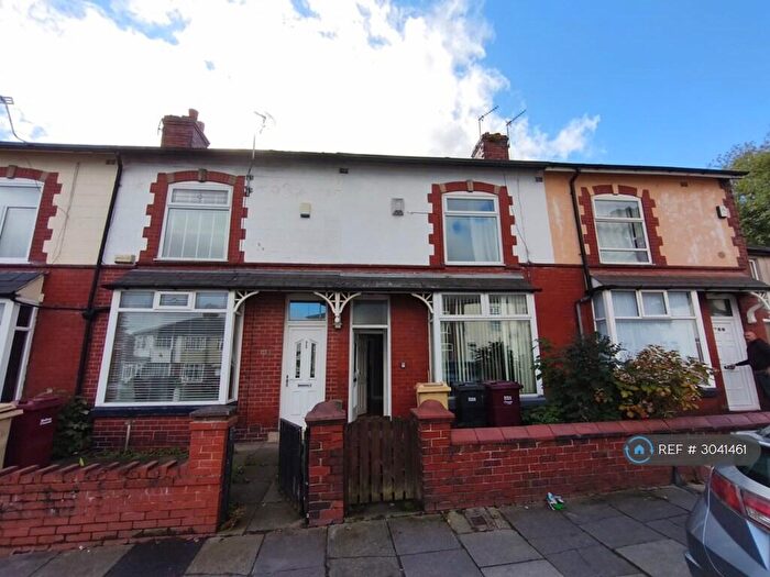 2 Bedroom Terraced House To Rent In Plodder Lane, Bolton, BL4