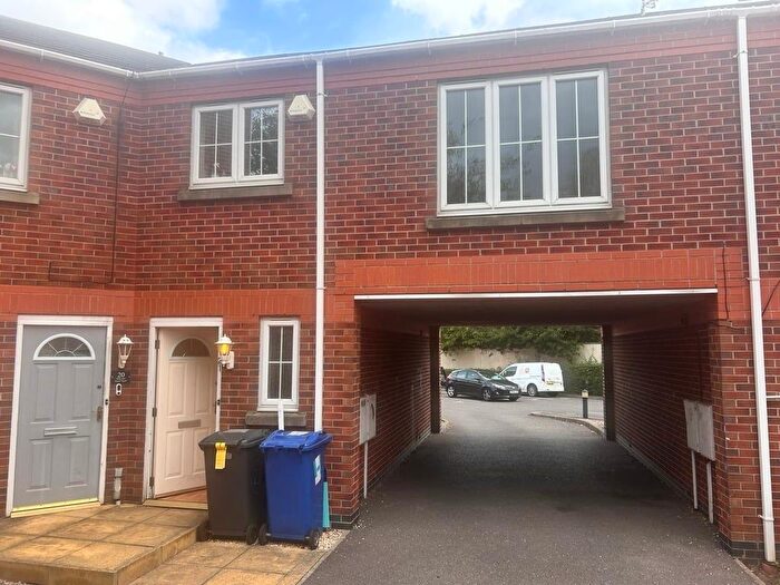 2 Bedroom Property To Rent In Grants Yard, Burton-On-Trent, DE14