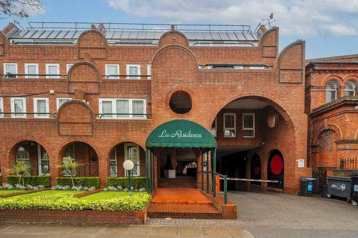 2 Bedroom Flat To Rent In Marlborough Place, St John's Wood, London, NW8