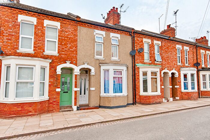 3 Bedroom Terraced House For Sale In Wycliffe Road, Northampton, NN1