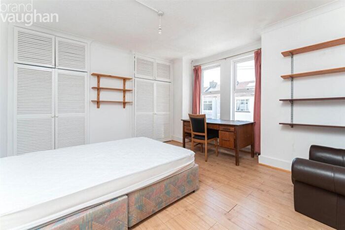 6 Bedroom Terraced House To Rent In Brading Road, Brighton, BN2