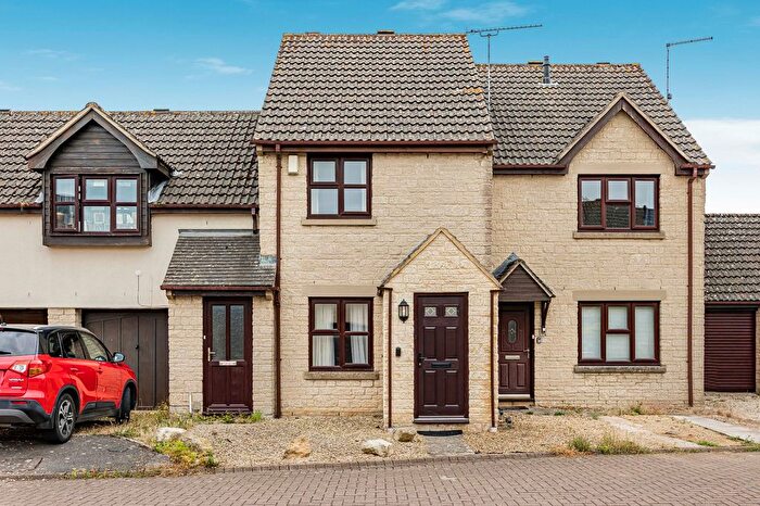 2 Bedroom Terraced House For Sale In Woodhouse Close, Cirencester, Gloucestershire, GL7