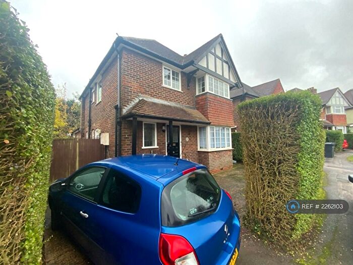 6 Bedroom Detached House To Rent In Ashenden Rd, Guildford, GU2