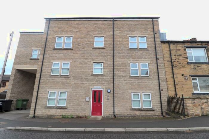 2 Bedroom Apartment To Rent In Northwood Court, Roker Lane, Pudsey, LS28