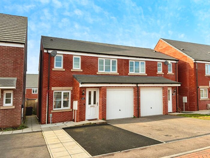 3 Bedroom Semi Detached House For Sale In Burrows Close, Waddington, LN5