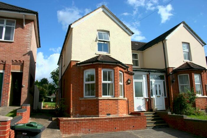 1 Bedroom Flat To Rent In Empire Road, Salisbury, SP2