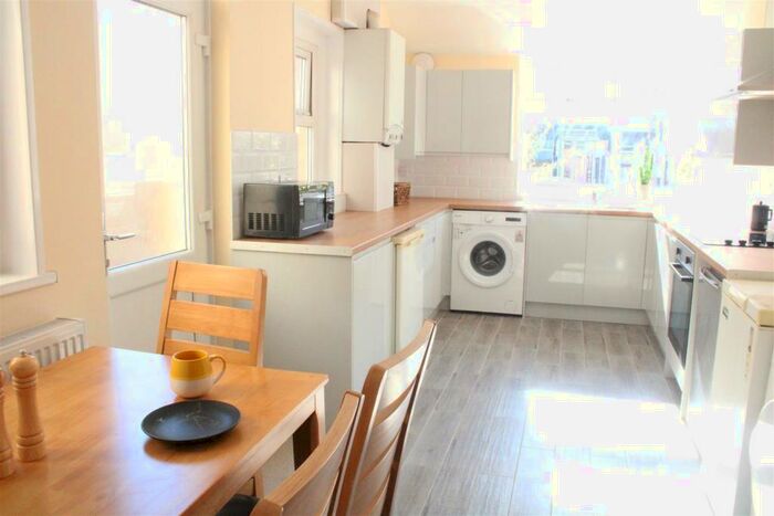 4 Bedroom Private Hall To Rent In Coulston Road, Lancaster, LA1