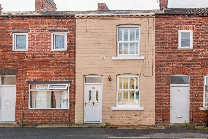 2 Bedroom Terraced House For Sale In Henry Street, Wakefield, WF2