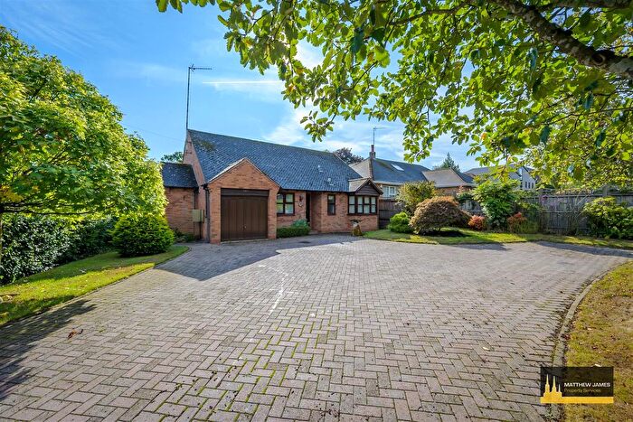 3 Bedroom Detached Bungalow For Sale In Westwood Heath Road, Coventry, CV4