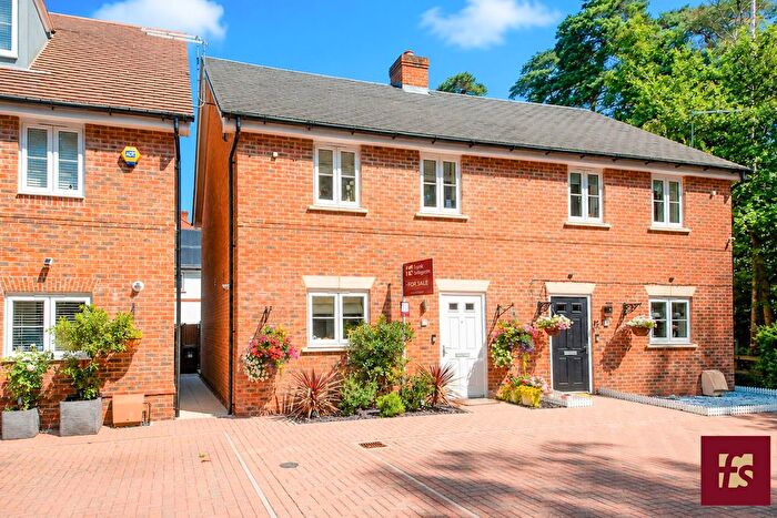 2 Bedroom Semi Detached House For Sale In Dashers Close, Crowthorne, RG45