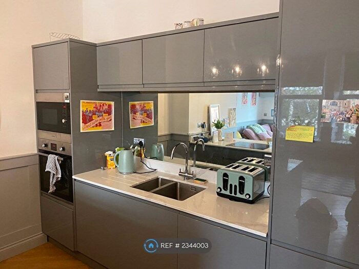 1 Bedroom Flat To Rent In Bank House, West Kirby, Wirral, CH48