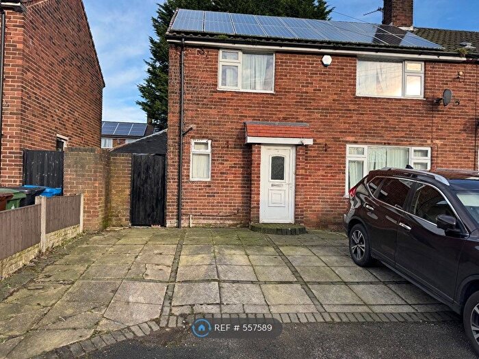 3 Bedroom Semi-Detached House To Rent In Peak Avenue, Atherton, Manchester, M46