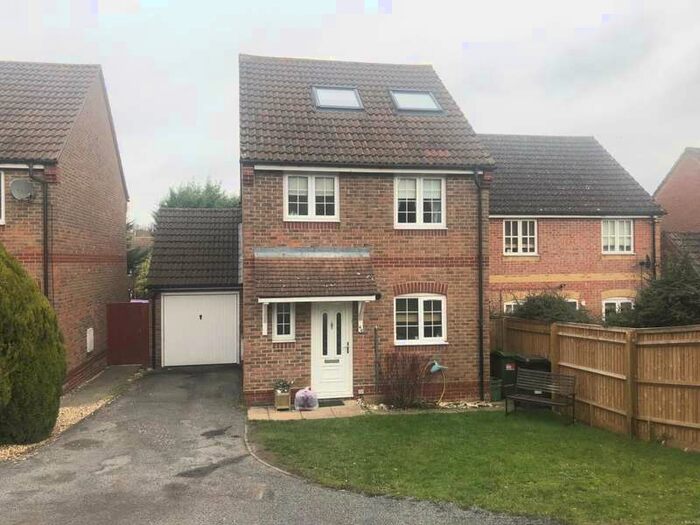 4 Bedroom Detached House To Rent In Newbury, Berkshire, RG14