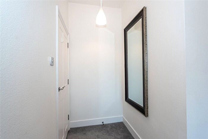 2 Bedroom Flat To Rent In St Margarets Road, St Margarets, TW1