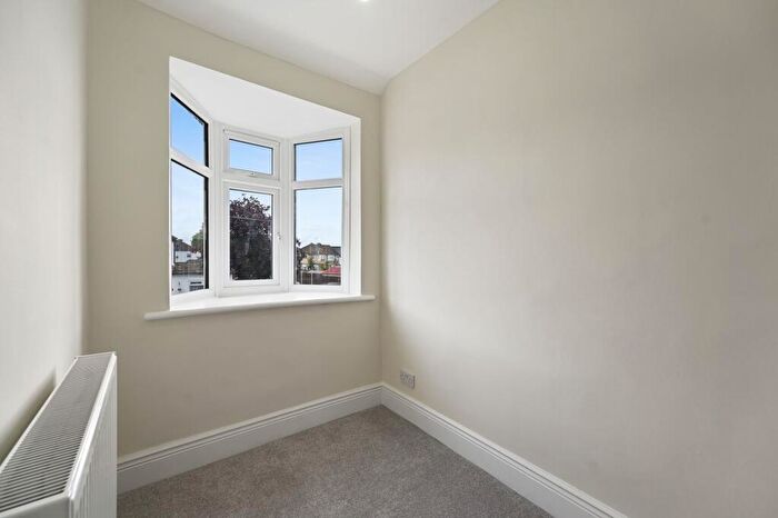 4 Bedroom Terraced House For Sale In Esher Avenue, Cheam, SM3