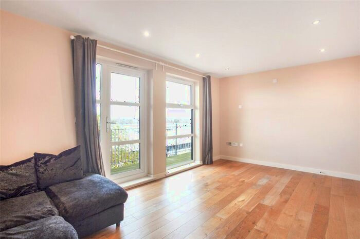 1 Bedroom Apartment To Rent In Freshwater Road, Dagenham, RM8