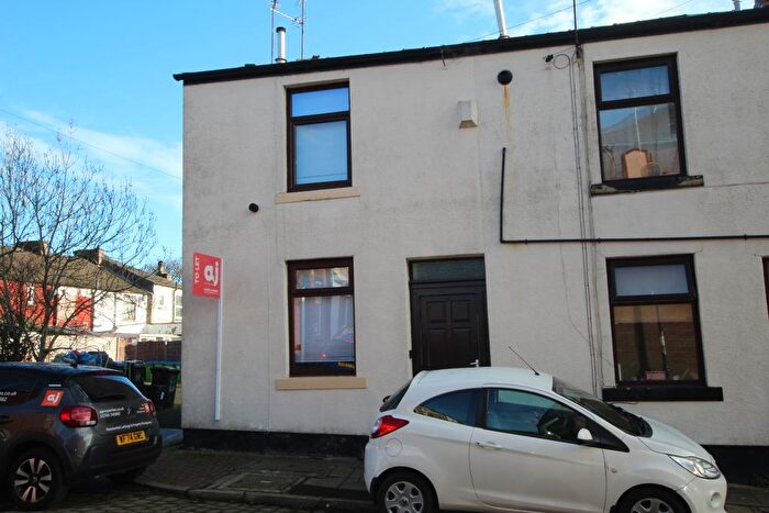1 Bedroom End Terrace House To Rent In Turner Street, Rochdale, OL12