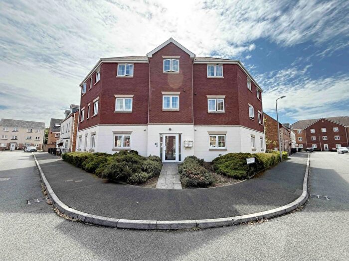 2 Bedroom Flat For Sale In Six Mills Avenue, Gorseinon, SA4