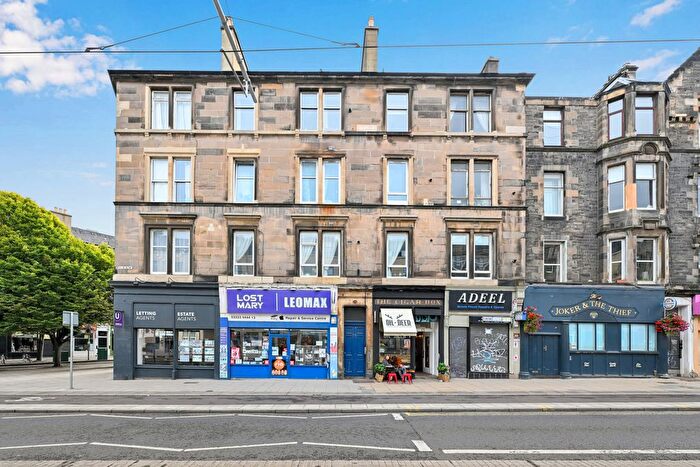2 Bedroom Flat For Sale In Elm Row, Edinburgh, EH7