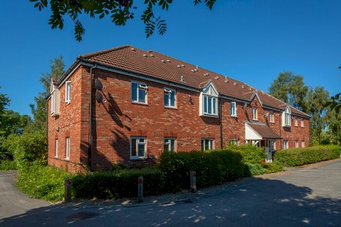 2 Bedroom Flat To Rent In Kensington House, York, YO26