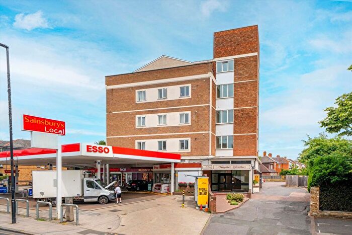 2 Bedroom Flat To Rent In South Ealing Road, Ealing, W5