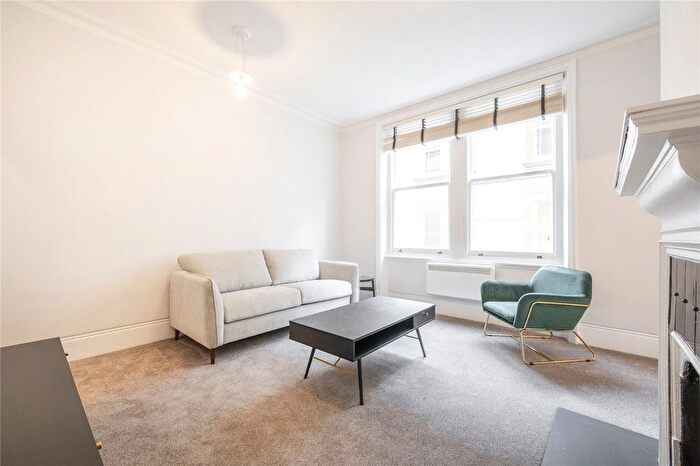 1 Bedroom Flat To Rent In Charing Cross Road, Covent Garden, London, WC2H