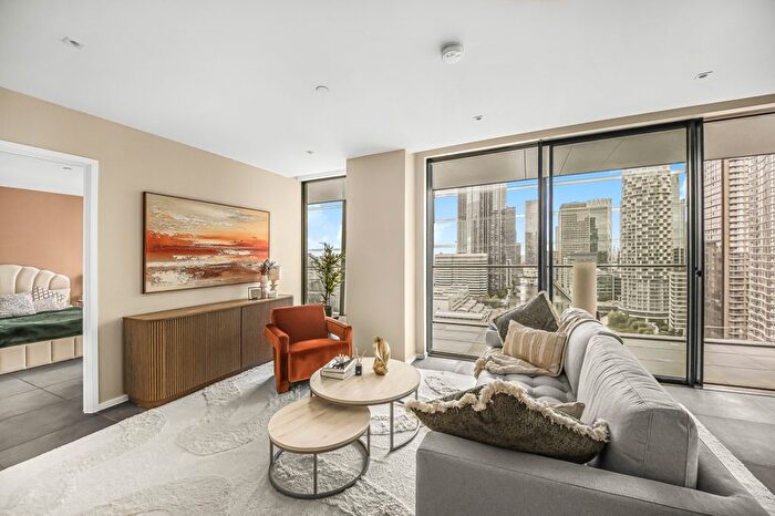 2 Bedroom Flat For Sale In Dollar Bay Point, Dollar Bay Place, E14