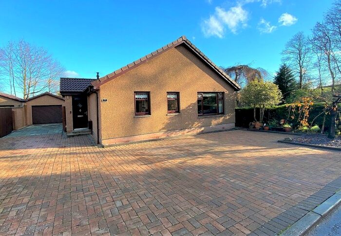 3 Bedroom Bungalow To Rent In Abbots Wynd, Kelty, KY4