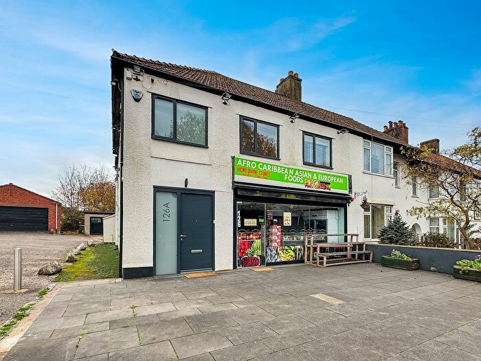 2 Bedroom Flat To Rent In Station Road, Bristol, BS37