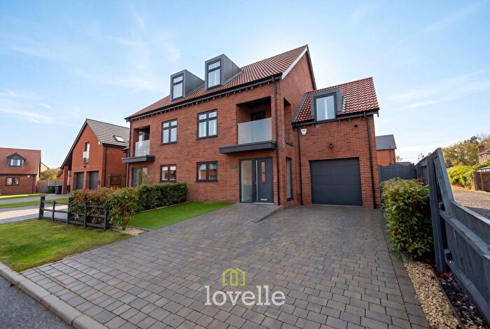 4 Bedroom Semi-Detached House For Sale In The Green, Waltham, DN37