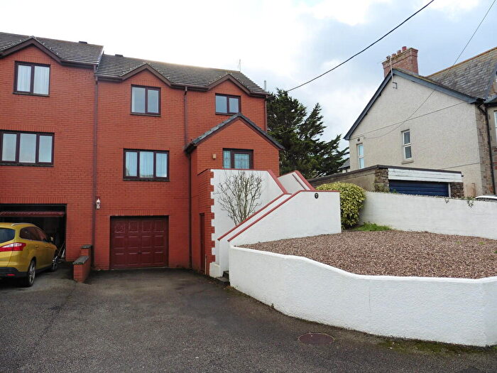 3 Bedroom Semi-Detached House To Rent In Killerton Road, Bude, EX23