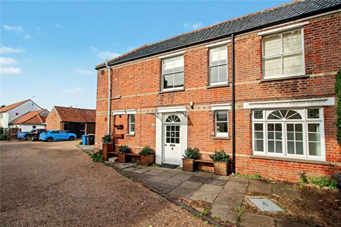1 Bedroom Flat For Sale In High Street, Southwold, Suffolk, IP18