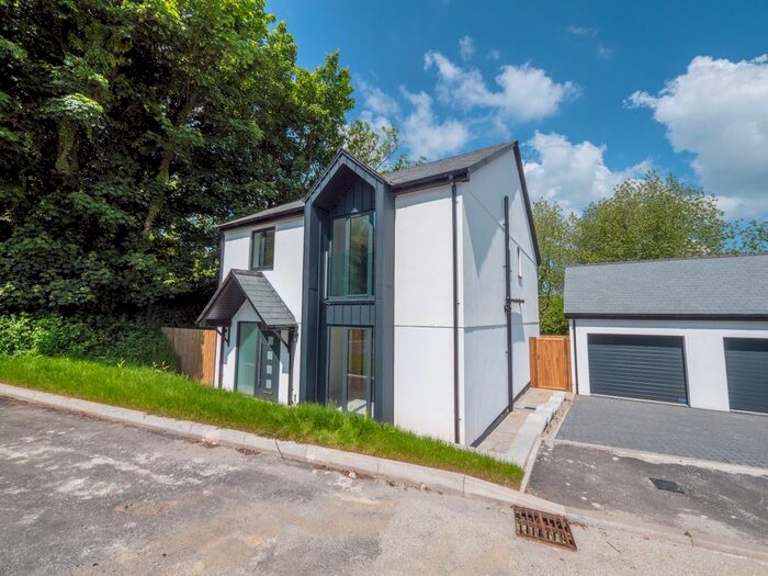 4 Bedroom Detached House For Sale In West Street, Kilkhampton, Bude, EX23