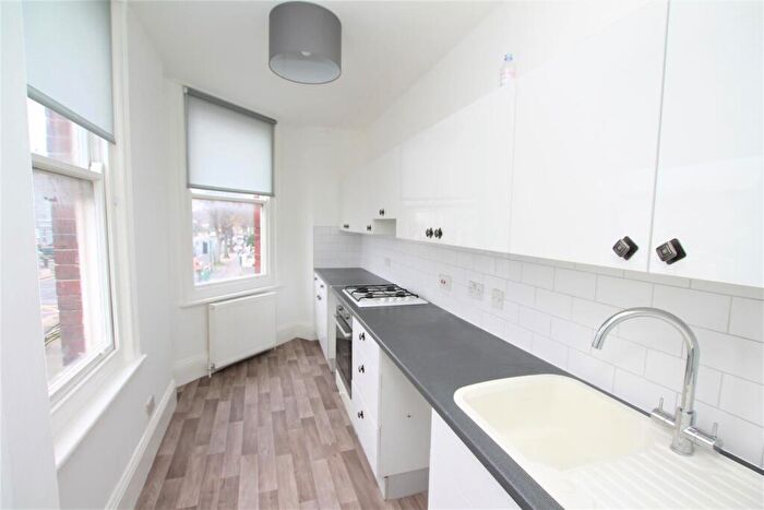 1 Bedroom Apartment To Rent In Station Road, Portslade, Brighton, BN41