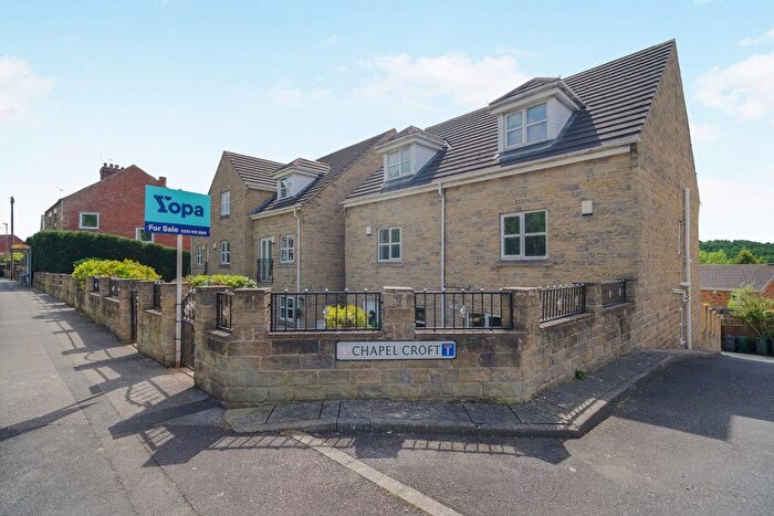 3 Bedroom Town House For Sale In Chapel Croft, Barnsley, S73