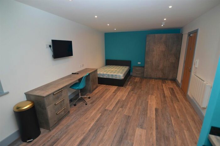 1 Bedroom Flat To Rent In Fowlers Yard, Back Silver Street, Durham, DH1