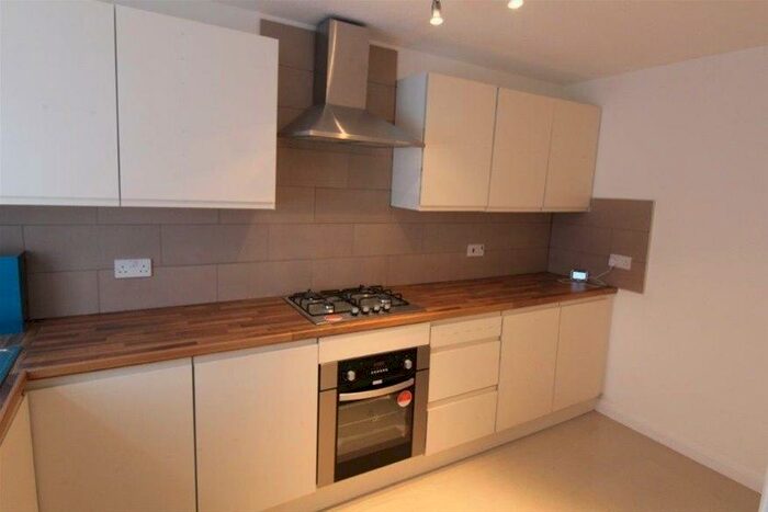 1 Bedroom Ground Flat To Rent In Bawdsey Avenue, IG2