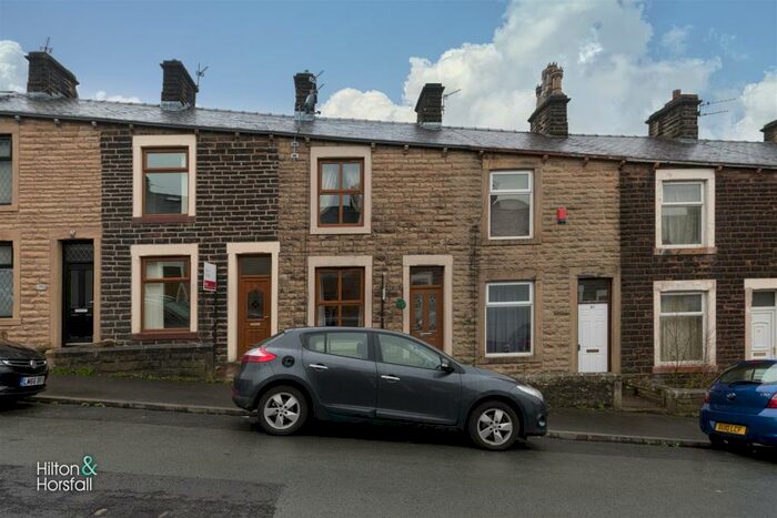 3 Bedroom Terraced House To Rent In Bolton Grove, Barrowford, BB9